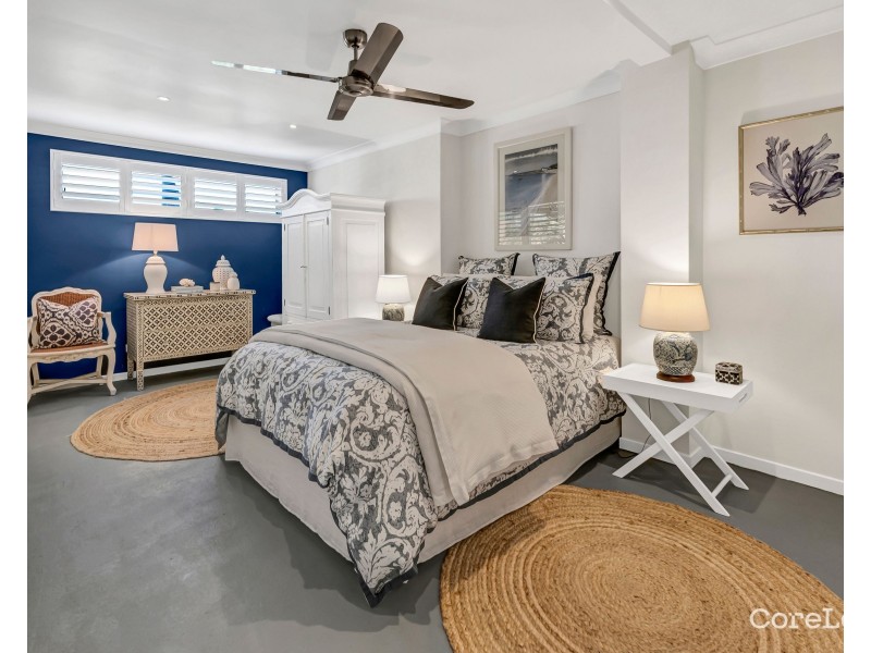 12 Heeb Street, Bundall QLD 4217