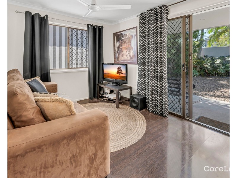 12 Heeb Street, Bundall QLD 4217