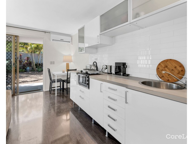 12 Heeb Street, Bundall QLD 4217