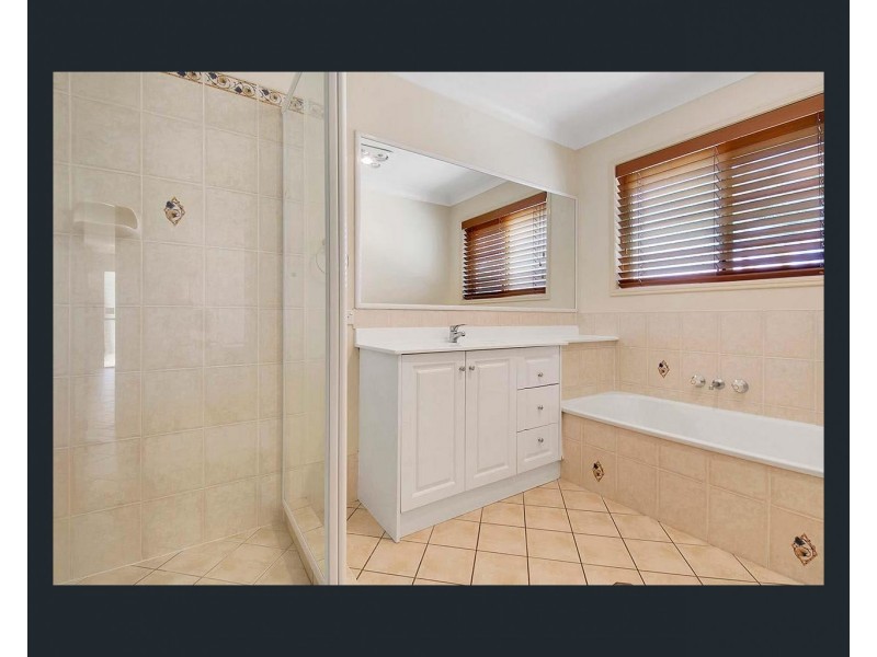 23 Williams Way, Calamvale QLD 4116