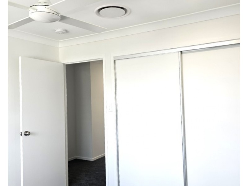 18/83 Cribb Avenue, Mitchelton QLD 4053