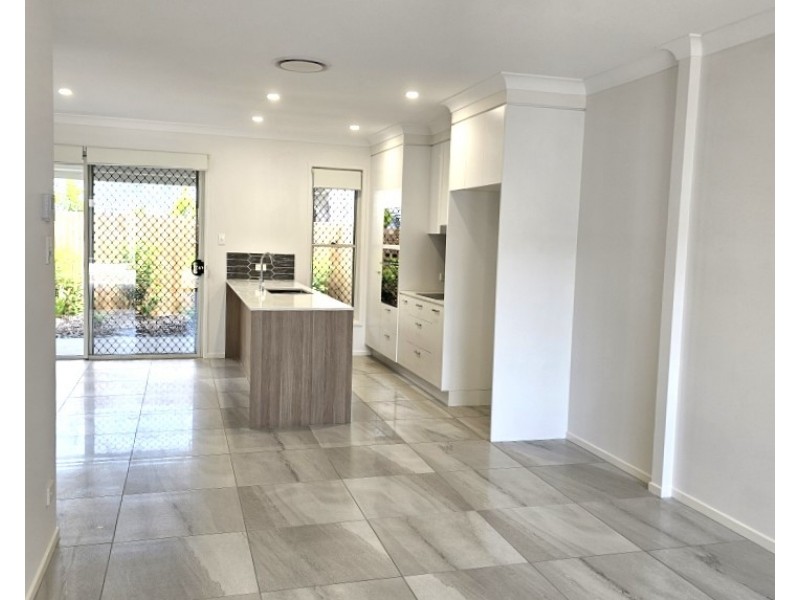 40/83 Cribb Avenue, Mitchelton QLD 4053