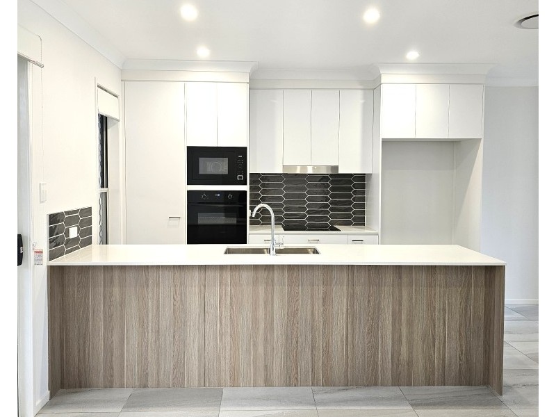 40/83 Cribb Avenue, Mitchelton QLD 4053