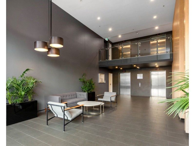 11210/300 Old Cleveland Road, Coorparoo QLD 4151