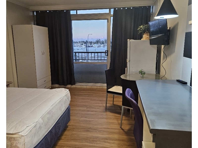 408/2 Barney Street, Southport QLD 4215