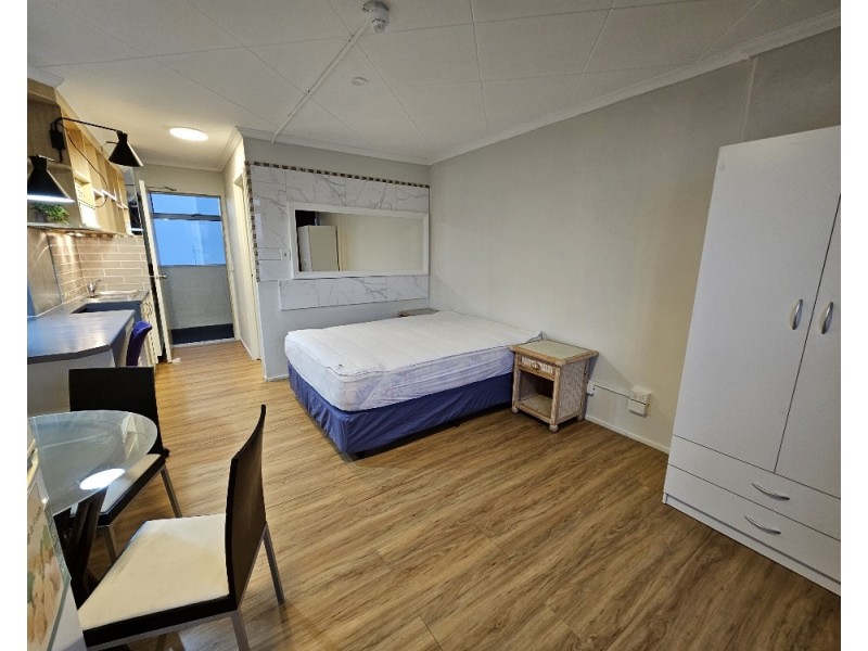 408/2 Barney Street, Southport QLD 4215