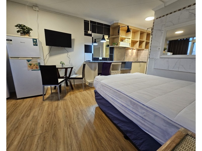 408/2 Barney Street, Southport QLD 4215