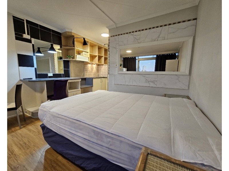 408/2 Barney Street, Southport QLD 4215