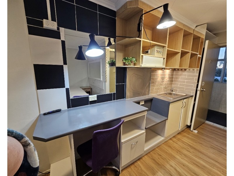 408/2 Barney Street, Southport QLD 4215