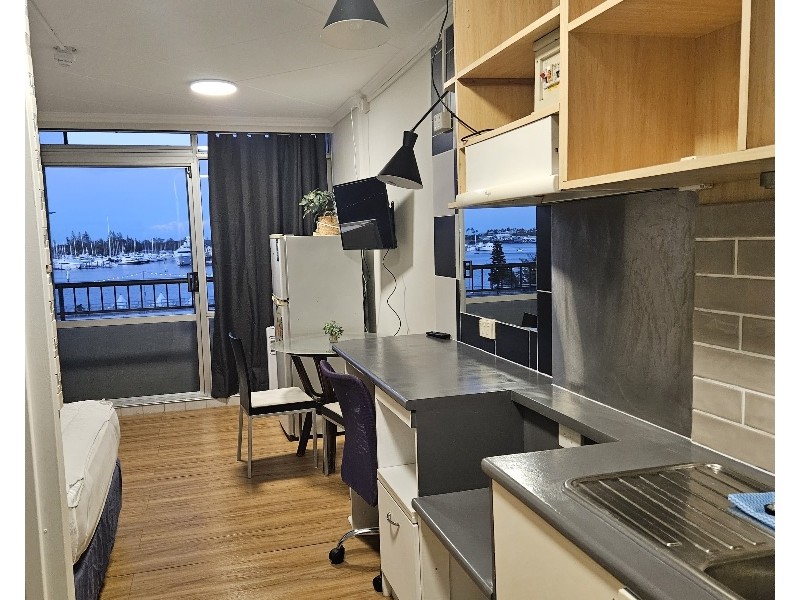 408/2 Barney Street, Southport QLD 4215