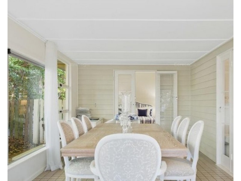 52 BROAD STREET, Labrador QLD 4215