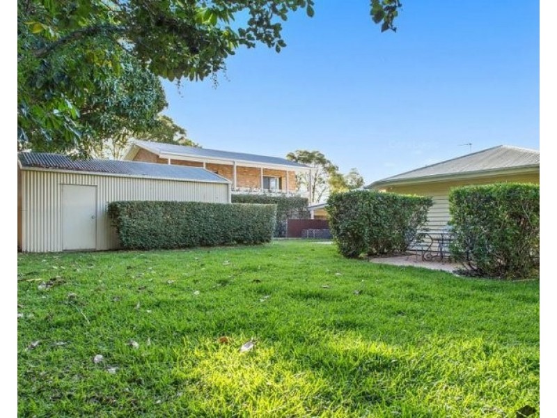 52 BROAD STREET, Labrador QLD 4215