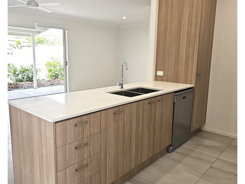 44/83 Cribb Avenue, Mitchelton QLD 4053