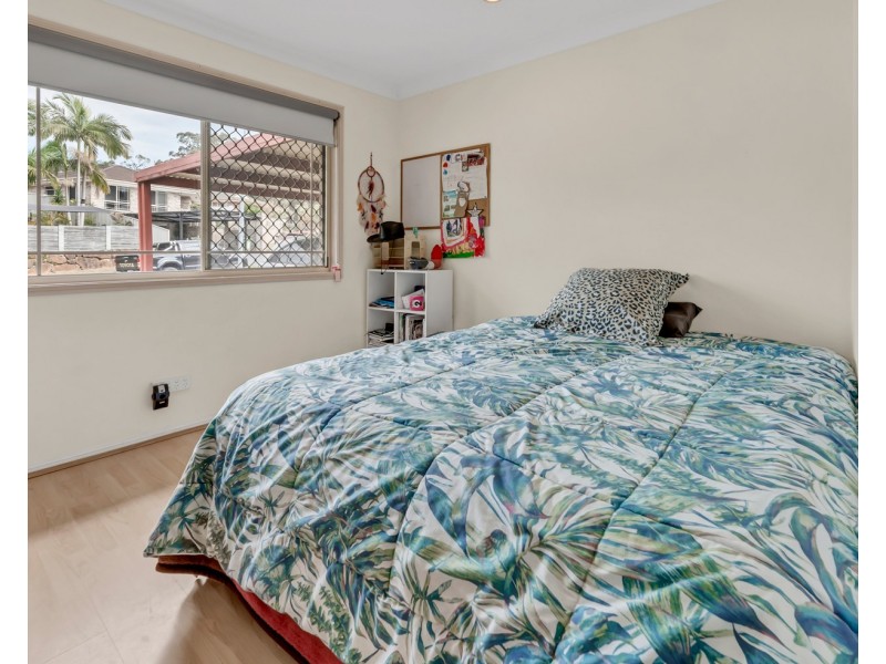 13 Kosciusko Crescent, Southport QLD 4215