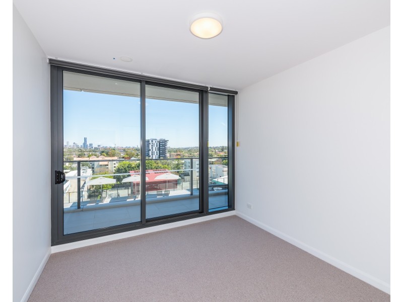 20602/300 Old Cleveland Rd, Coorparoo QLD 4151