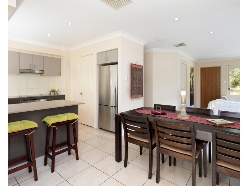 8/40 Hargreaves Road, Manly West QLD 4179