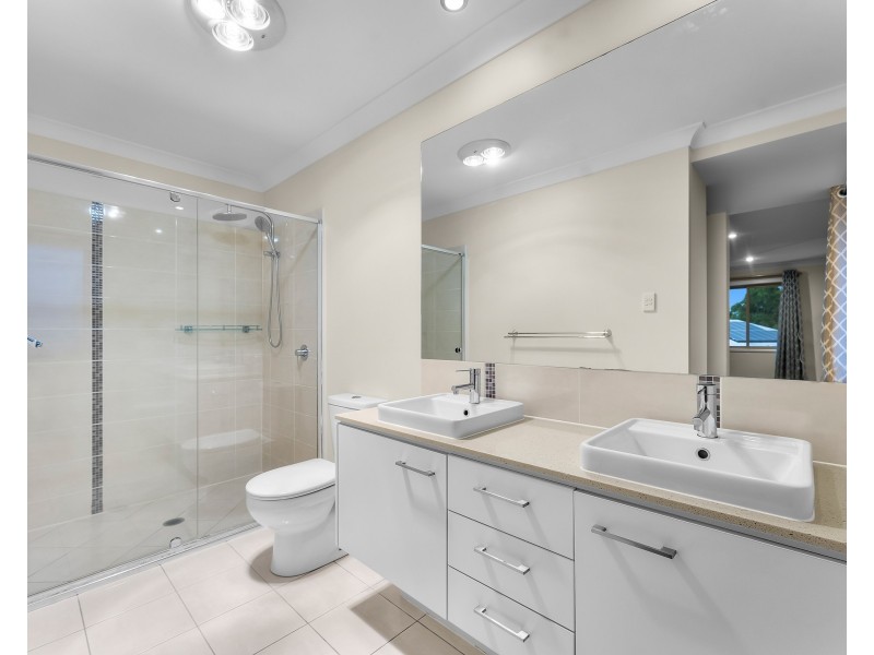 15 Harrison Street, North Lakes QLD 4509