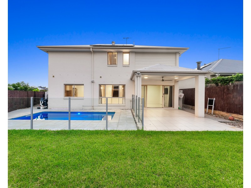 15 Harrison Street, North Lakes QLD 4509