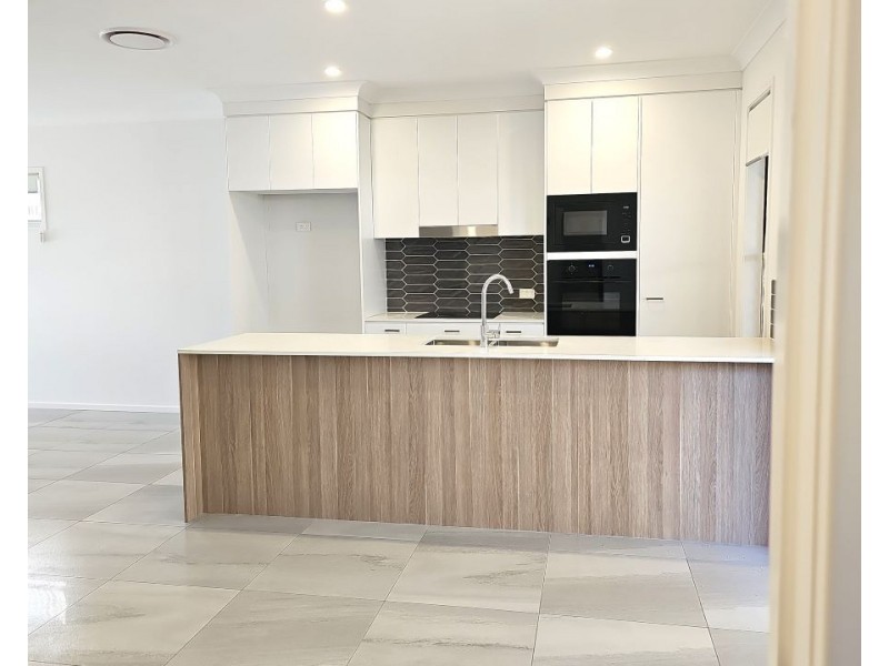 28/83 Cribb Avenue, Mitchelton QLD 4053