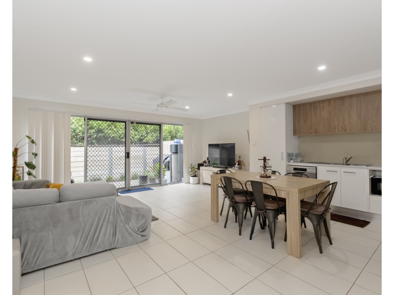 28/188 Gainsborough Drive, Pimpama QLD 4209