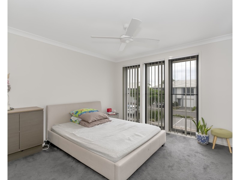 28/188 Gainsborough Drive, Pimpama QLD 4209