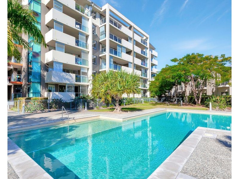 4101/12 Executive Drive, Burleigh Waters QLD 4220