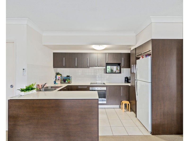 4101/12 Executive Drive, Burleigh Waters QLD 4220