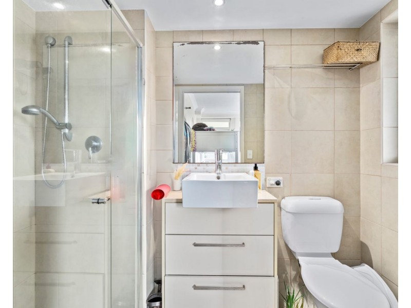 4101/12 Executive Drive, Burleigh Waters QLD 4220
