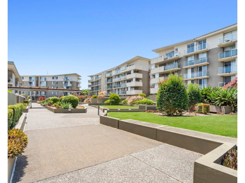 4101/12 Executive Drive, Burleigh Waters QLD 4220