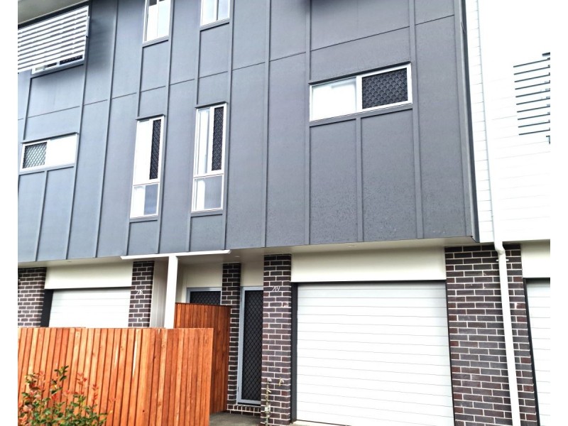 29/31 Goodrich Road West, Murrumba Downs QLD 4503
