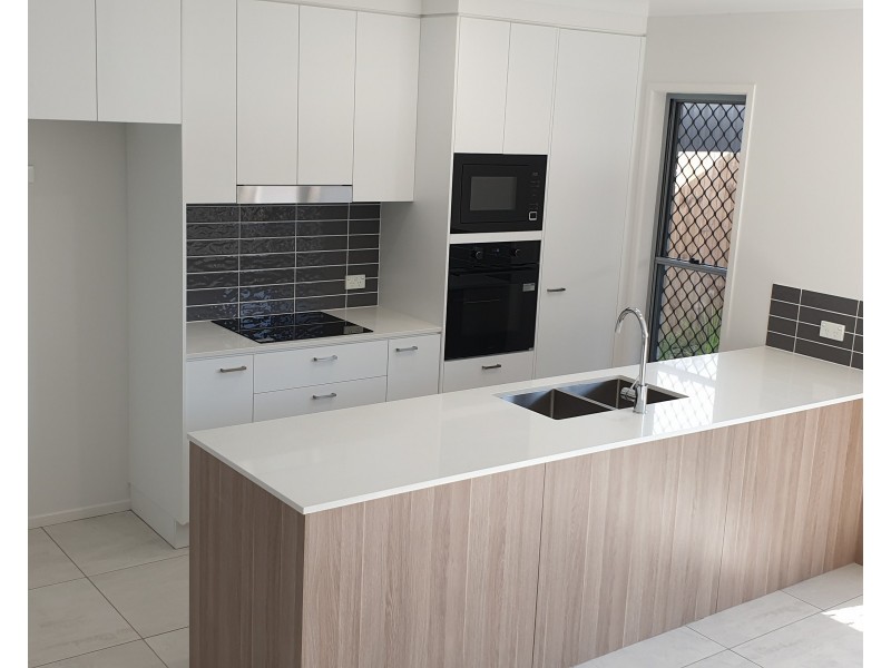 52/14 Cavill Place, Runcorn QLD 4113