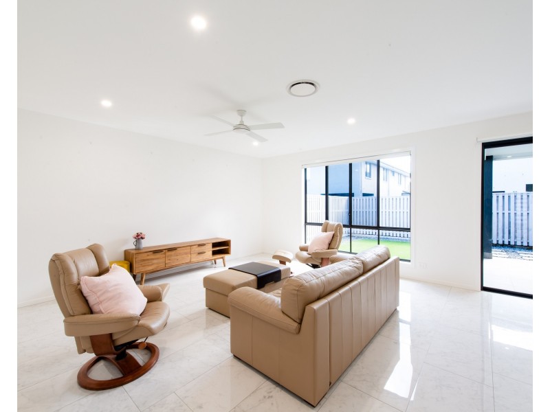 61 Splendour Street, Rochedale QLD 4123