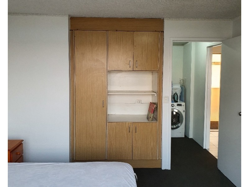 409/2 Barney Street, Southport QLD 4215