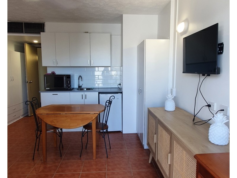 612/2 Barney Street, Southport QLD 4215