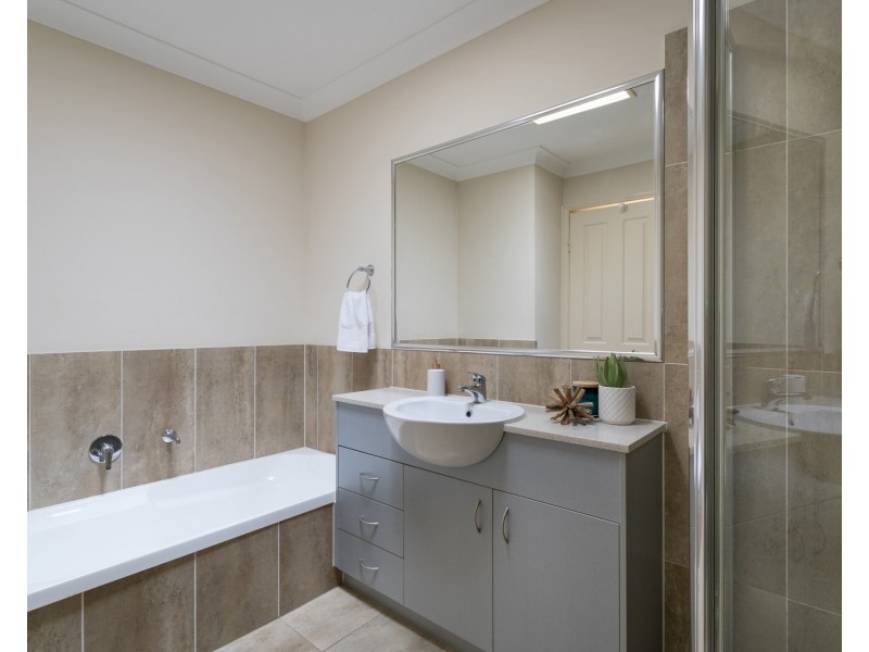 27/40 Hargreaves Road, Manly West QLD 4179