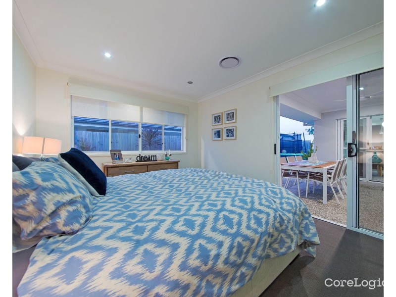 12 Harrogate Place, Gumdale QLD 4154