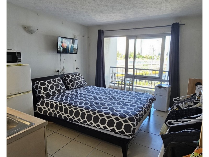 412 / 2 Barney Street, Southport QLD 4215