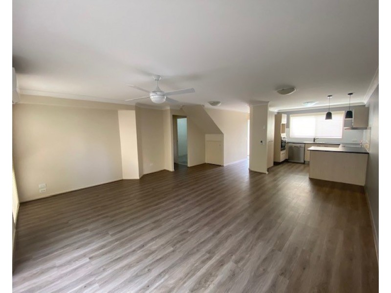 69/757 Ashmore Road, Molendinar QLD 4214