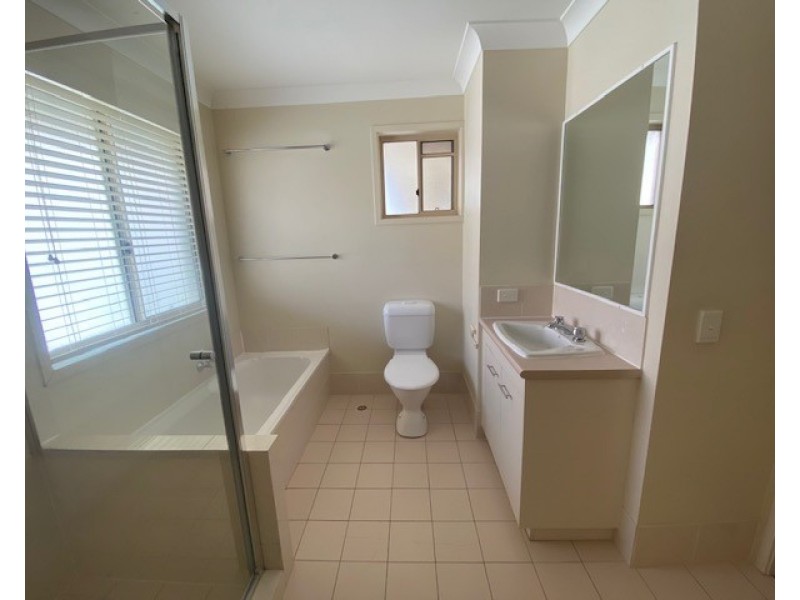 69/757 Ashmore Road, Molendinar QLD 4214