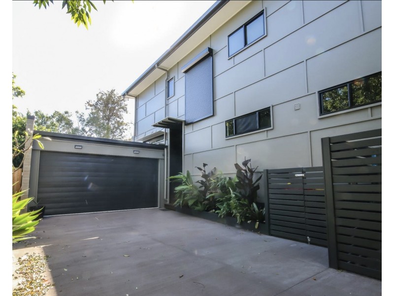 229 Hamilton Road, Wavell Heights QLD 4012