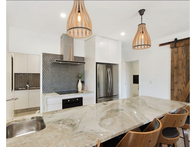 229 Hamilton Road, Wavell Heights QLD 4012