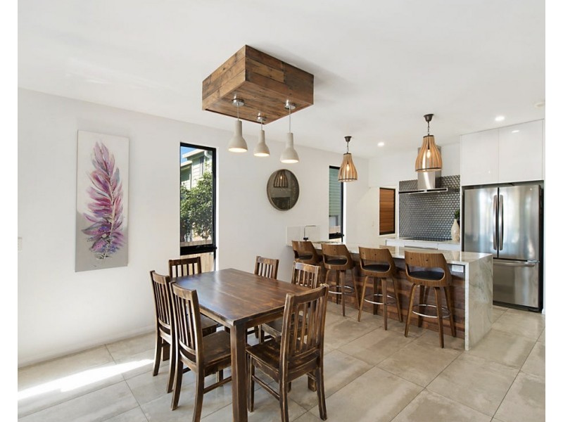 229 Hamilton Road, Wavell Heights QLD 4012