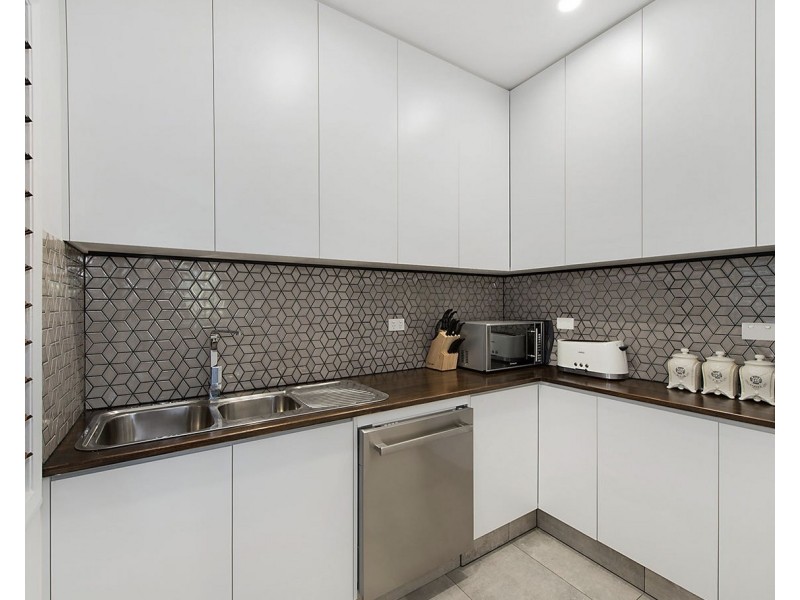 229 Hamilton Road, Wavell Heights QLD 4012