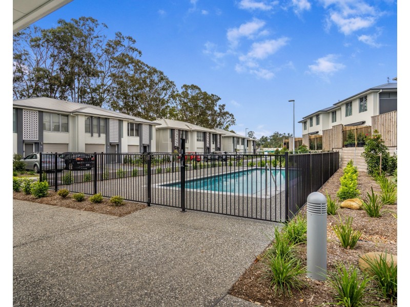 4/1 Isla Street, Pimpama QLD 4209