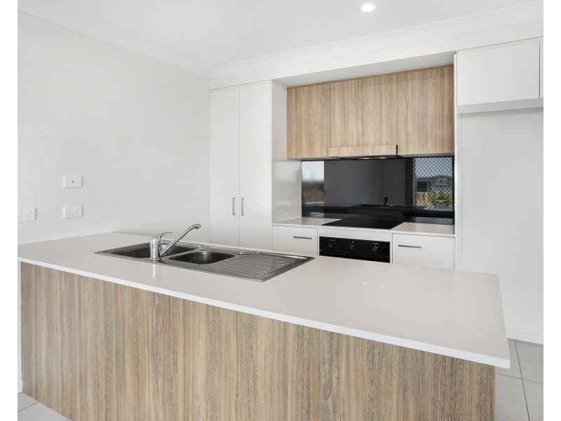 47 18 Bronzewing Street, Redbank Plains QLD 4301