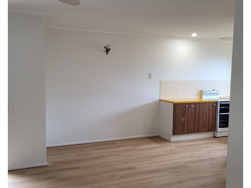 1/2 Tumala Street, Parrearra QLD 4575