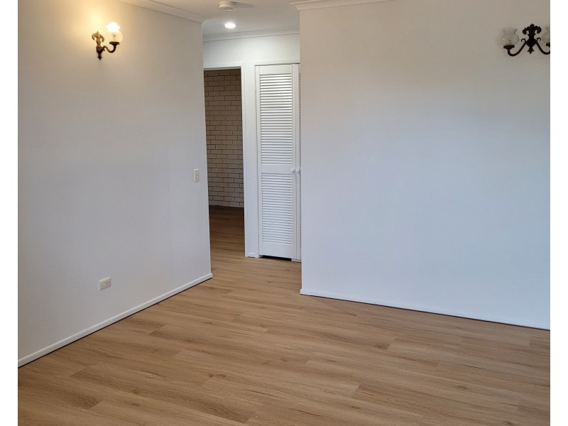 1/2 Tumala Street, Parrearra QLD 4575