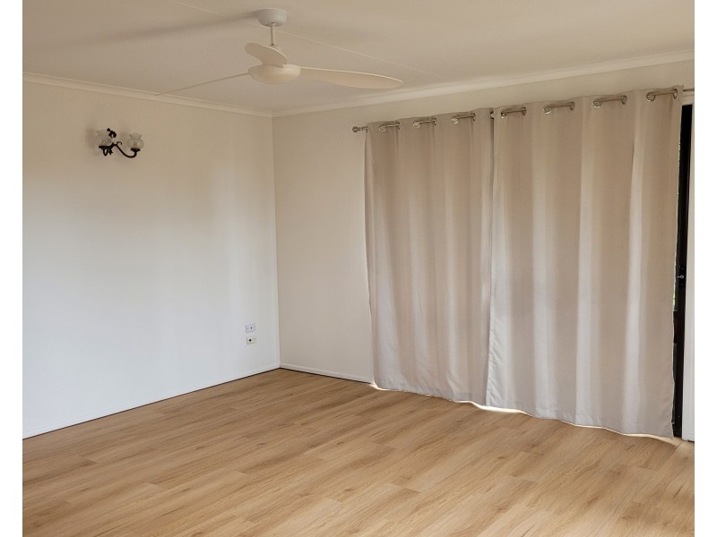 1/2 Tumala Street, Parrearra QLD 4575