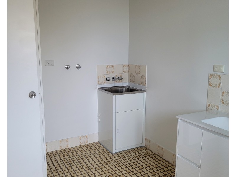 1/2 Tumala Street, Parrearra QLD 4575