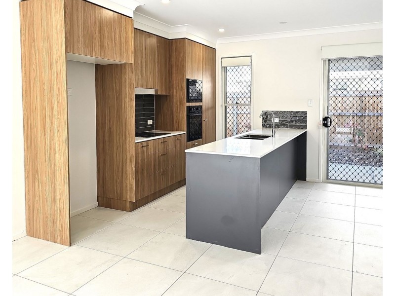 42/83 Cribb Avenue, Mitchelton QLD 4053